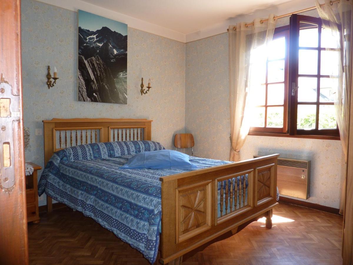Appartement Rez De Jardin リュス・サン・ソヴァール エクステリア 写真