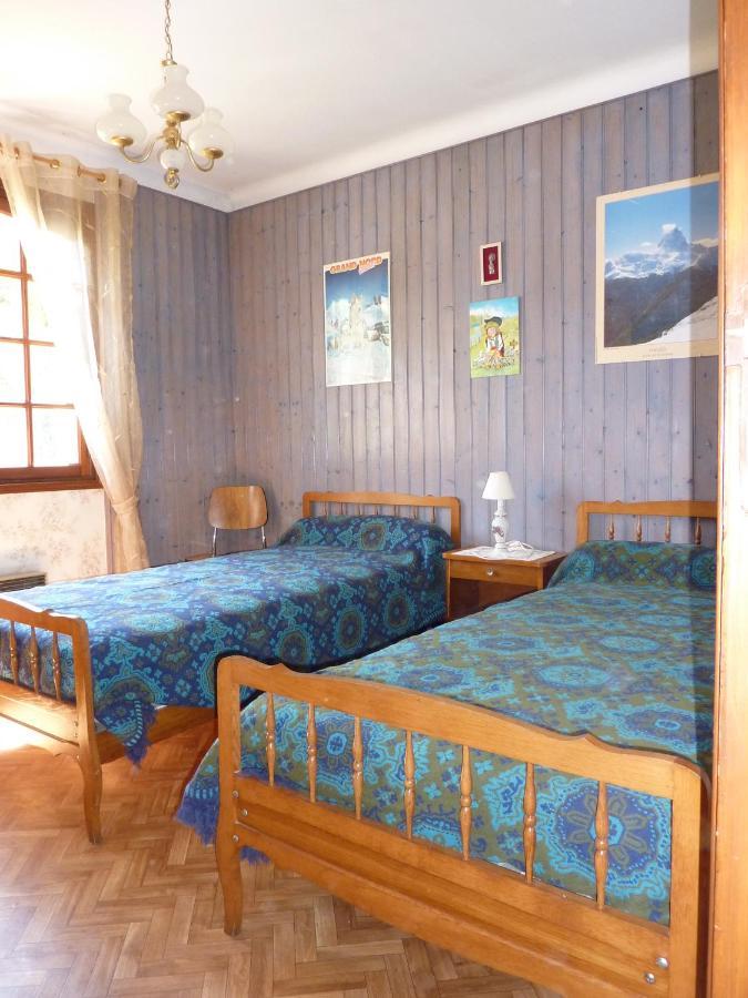 Appartement Rez De Jardin リュス・サン・ソヴァール エクステリア 写真